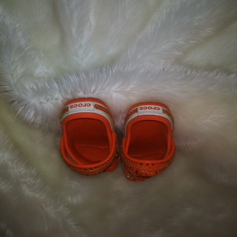 Orange Crocs - Picture 4 of 4